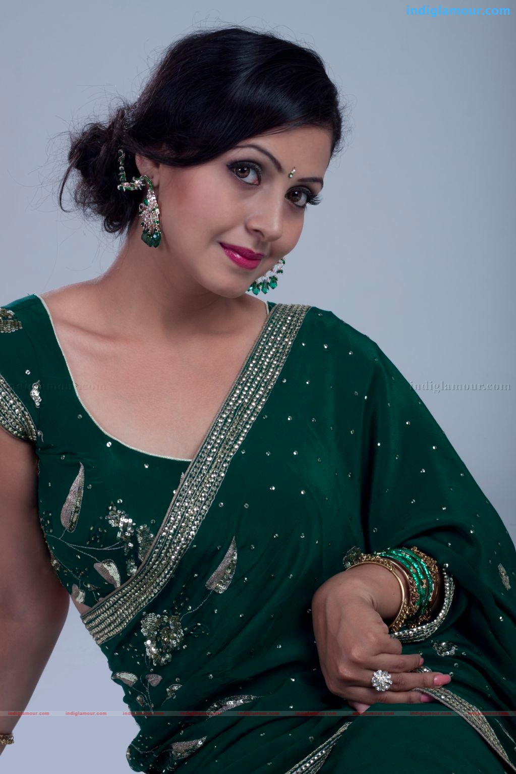 Neelam Gouhrani Actress hd photo