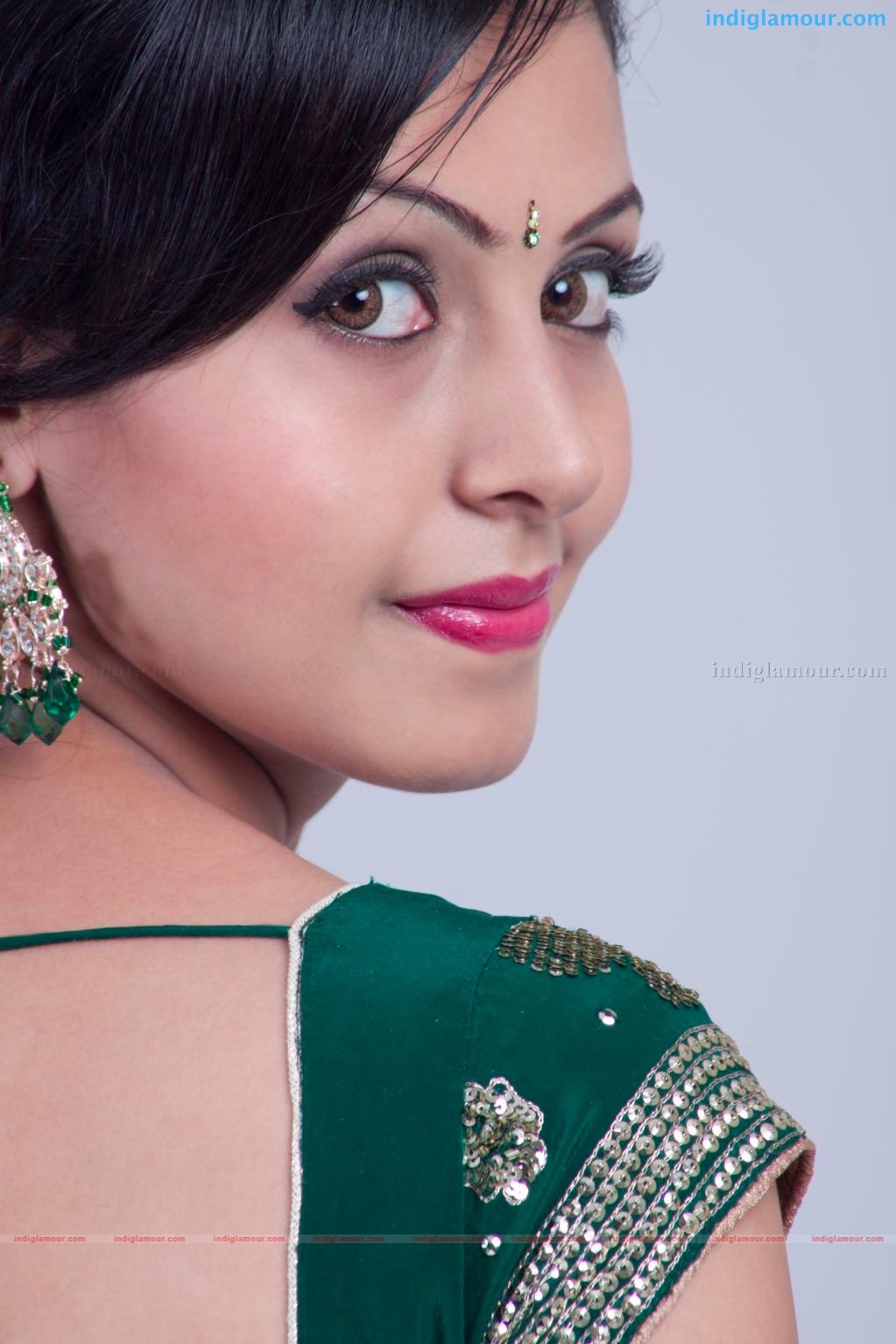 Neelam Gouhrani Actress hd photo