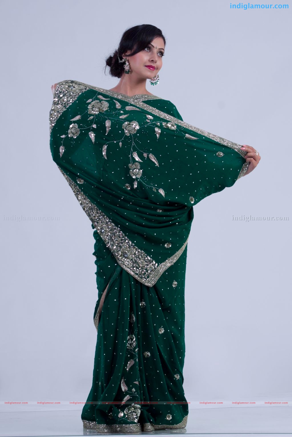 Neelam Gouhrani Actress hd photo