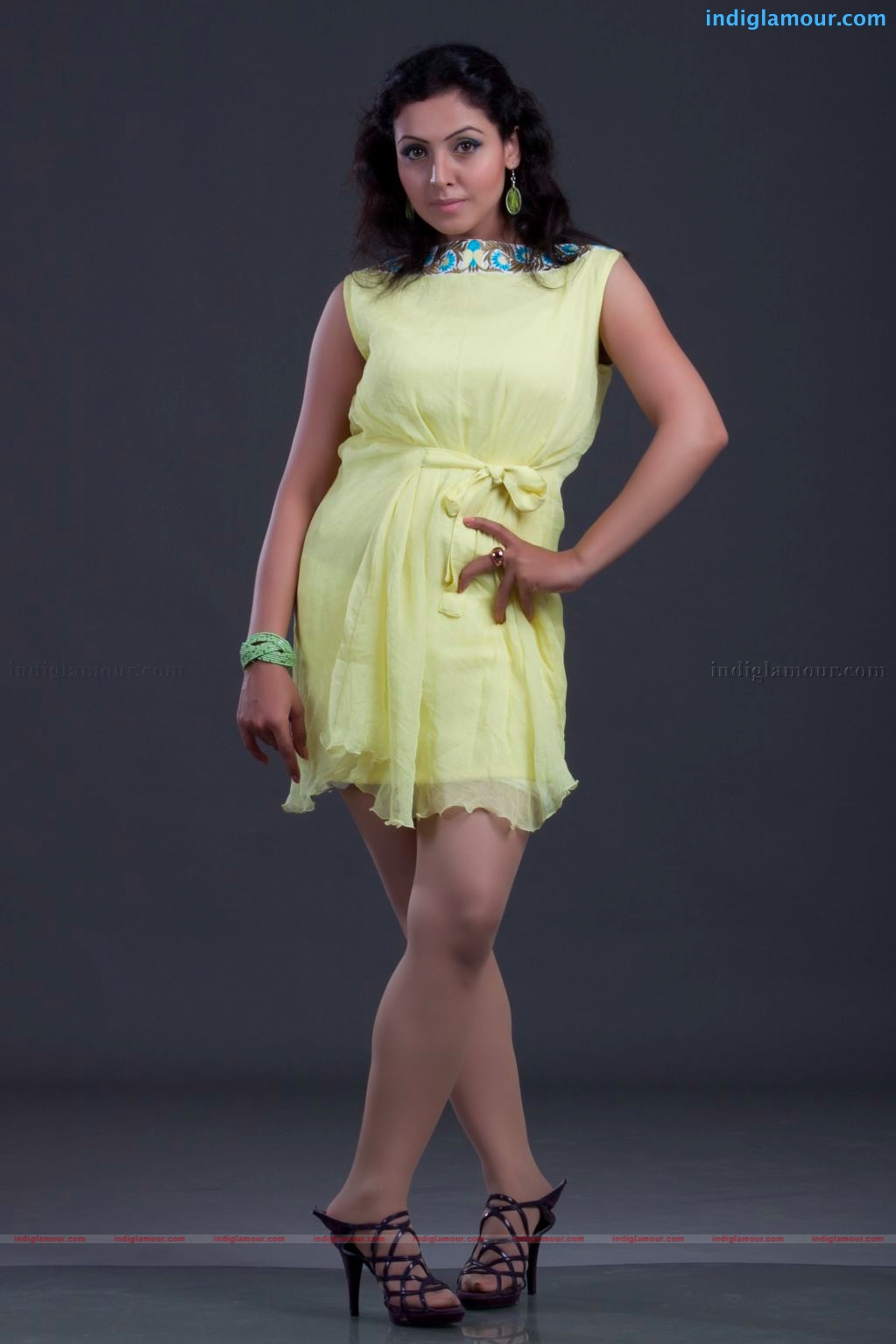 Neelam Gouhrani Actress hd photo