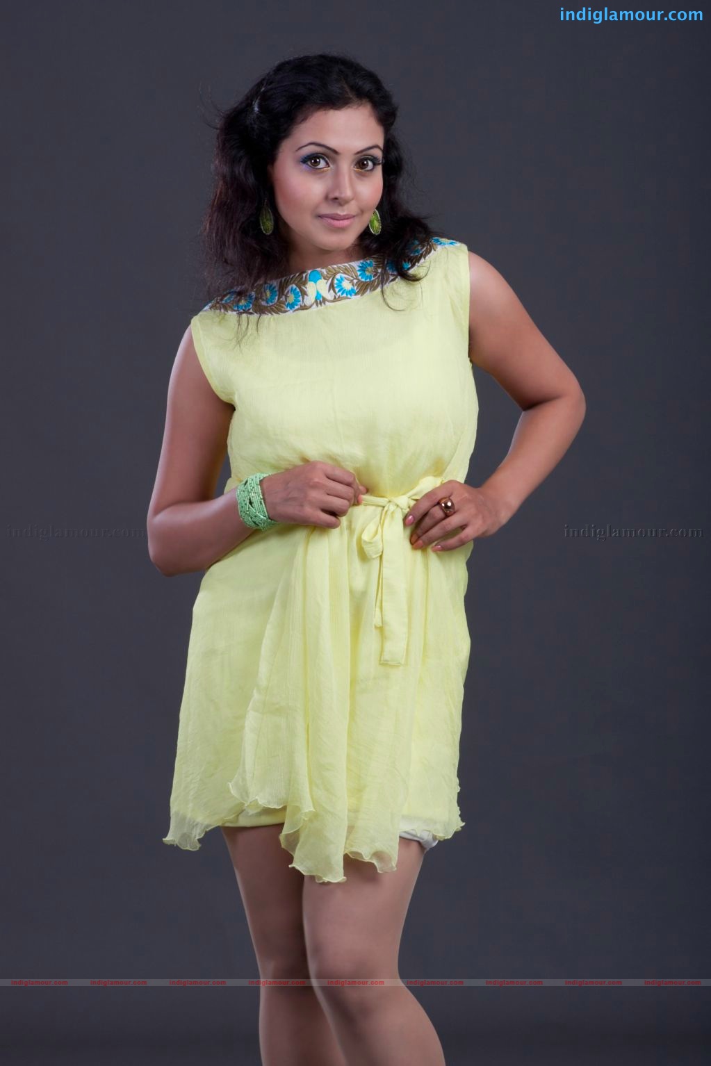 Neelam Gouhrani Actress hd photo