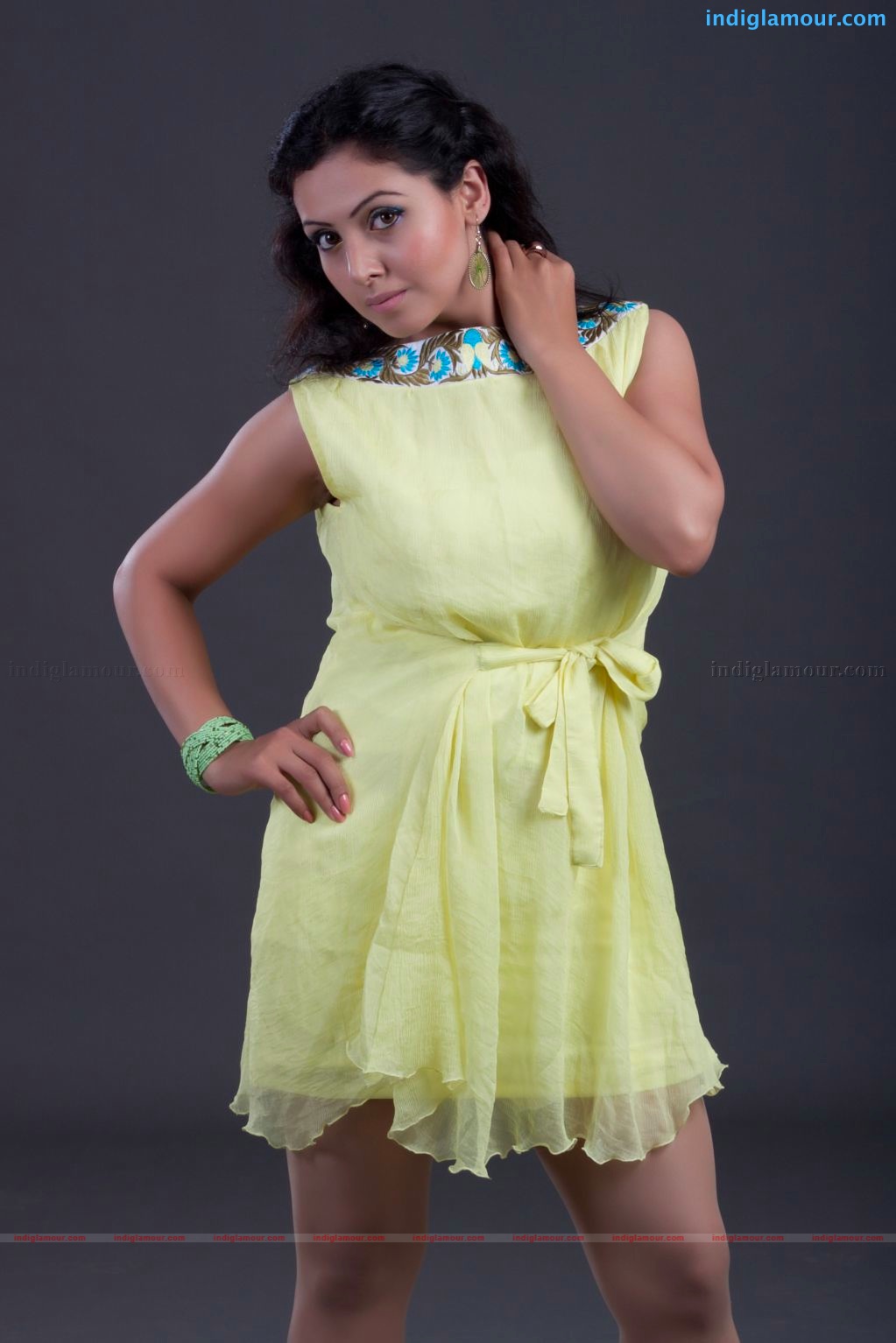 Neelam Gouhrani Actress hd photo