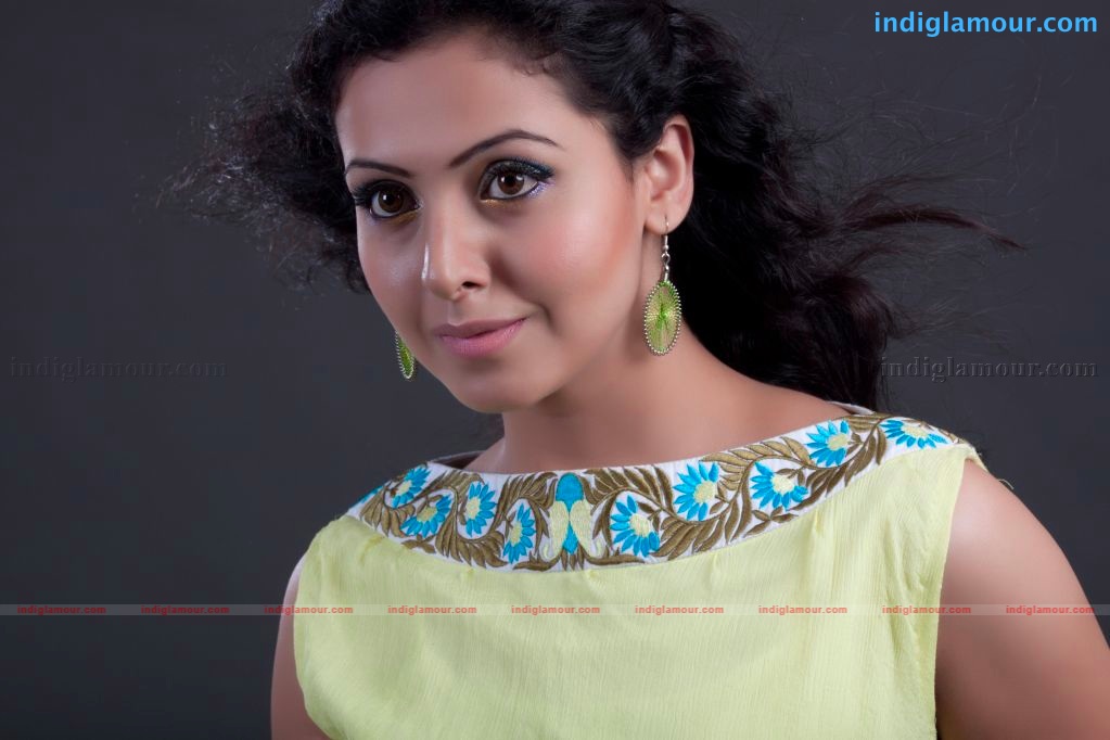 Neelam Gouhrani Actress hd photo