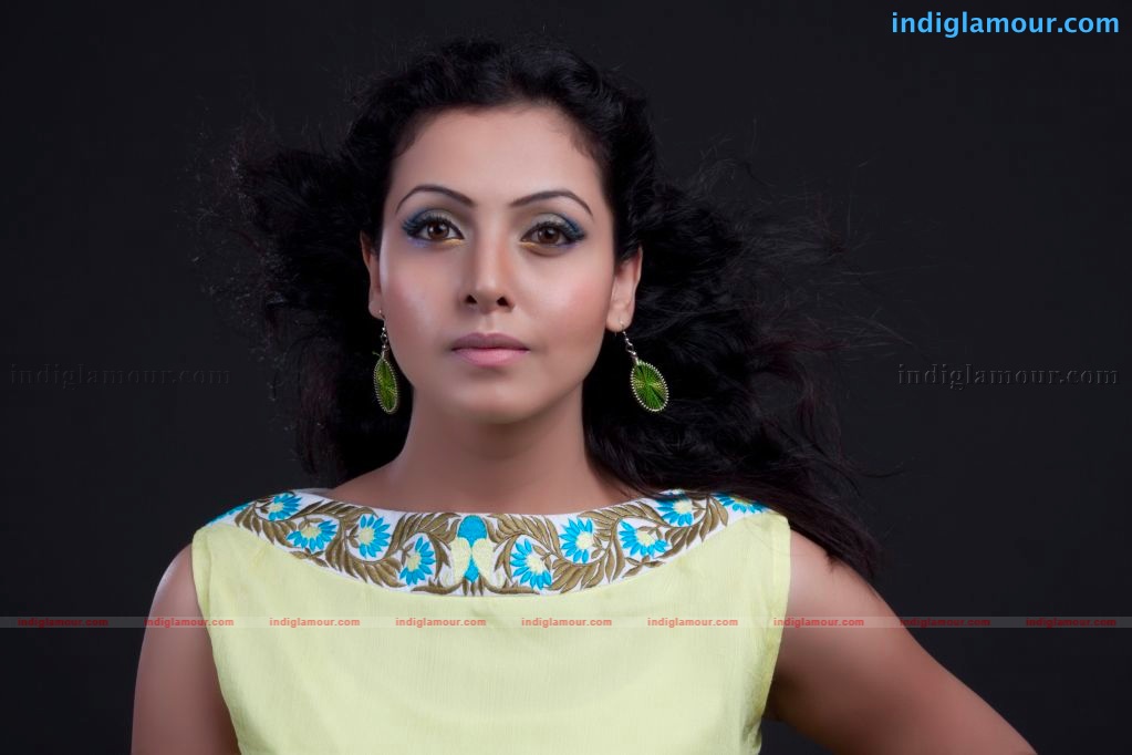 Neelam Gouhrani Actress hd photo