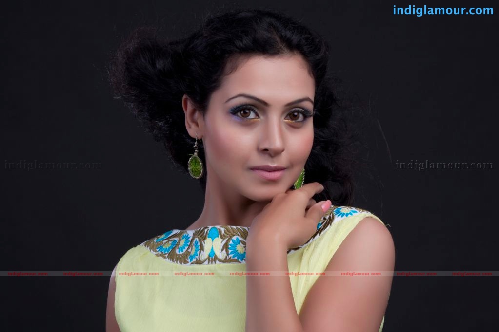 Neelam Gouhrani Actress hd photo