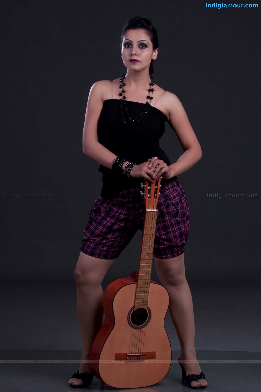 Neelam Gouhrani Actress hd photo
