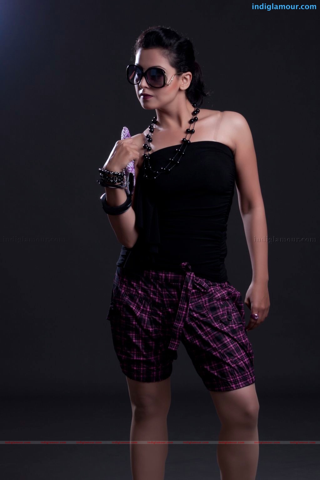 Neelam Gouhrani Actress hd photo