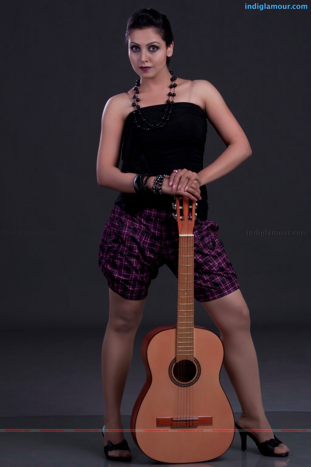 Neelam Gouhrani Actress hd photo