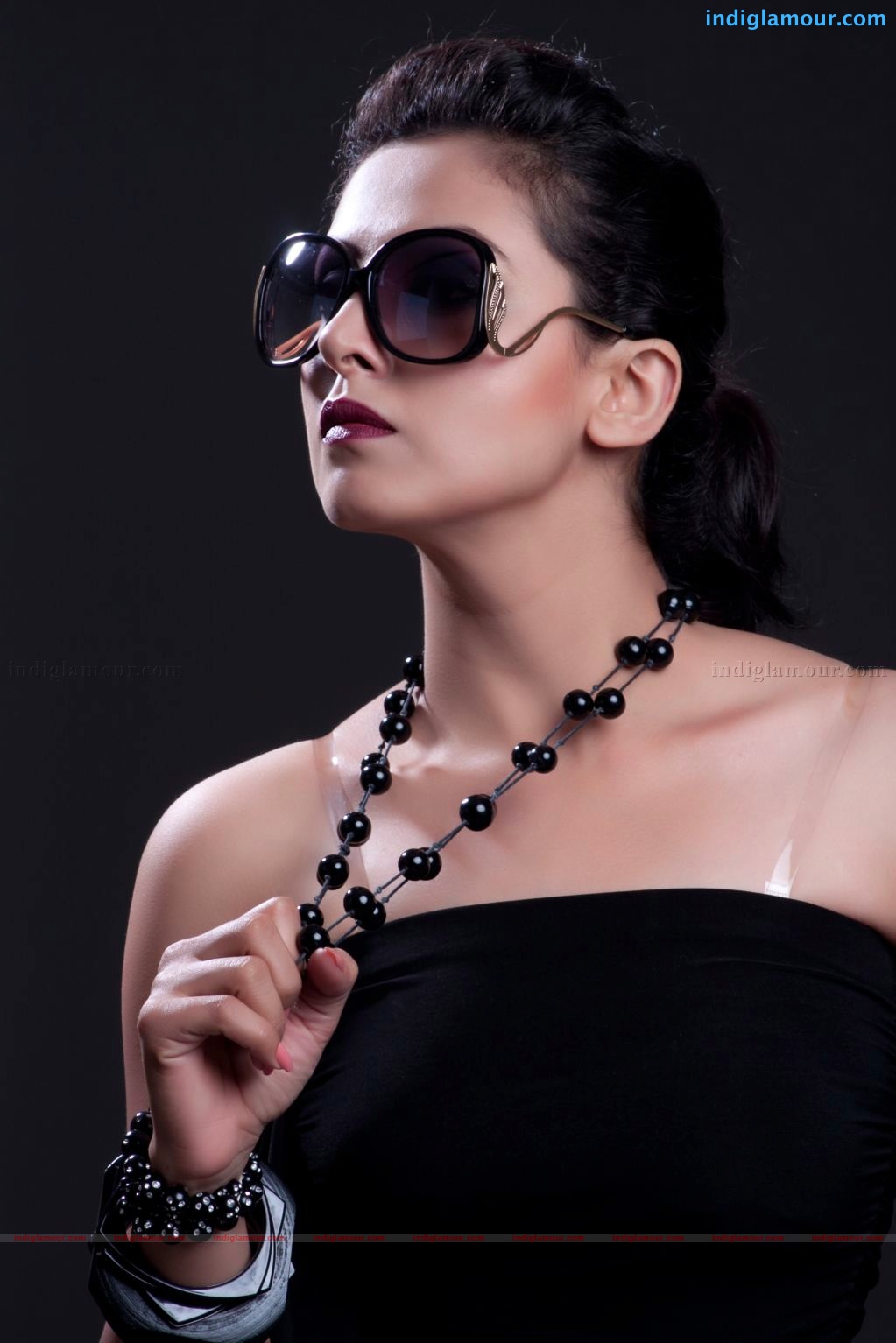 Neelam Gouhrani Actress hd photo