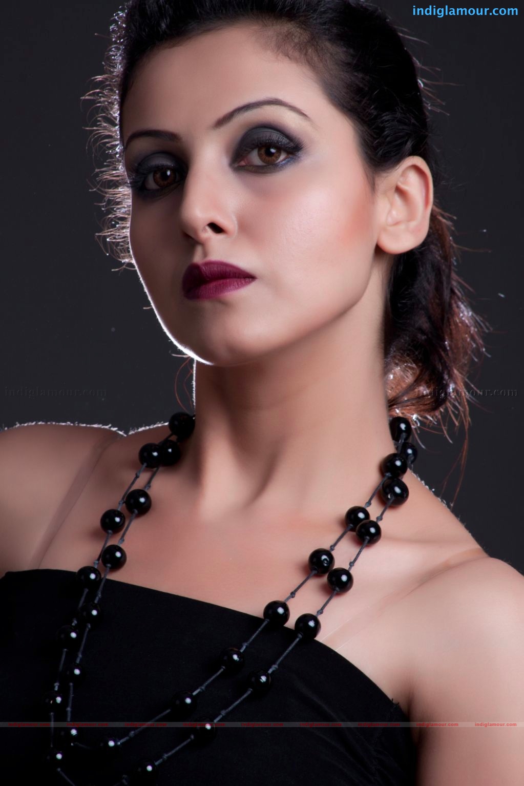 Neelam Gouhrani Actress hd photo