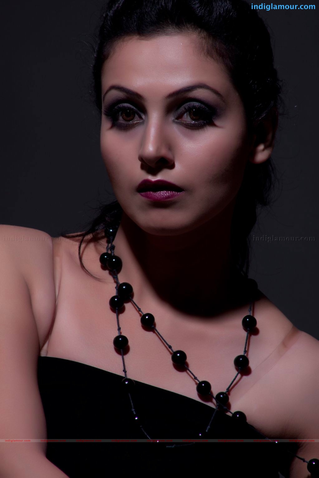 Neelam Gouhrani Actress hd photo
