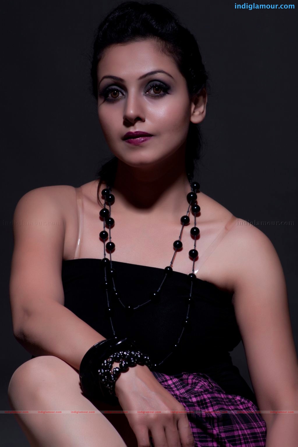Neelam Gouhrani Actress hd photo