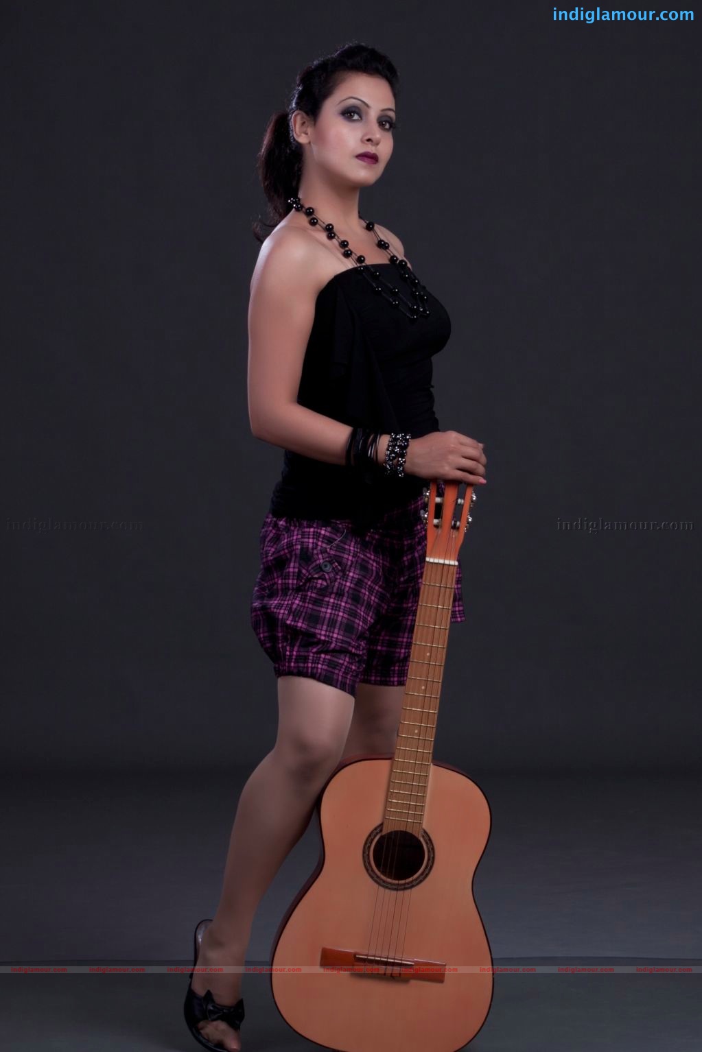 Neelam Gouhrani Actress hd photo