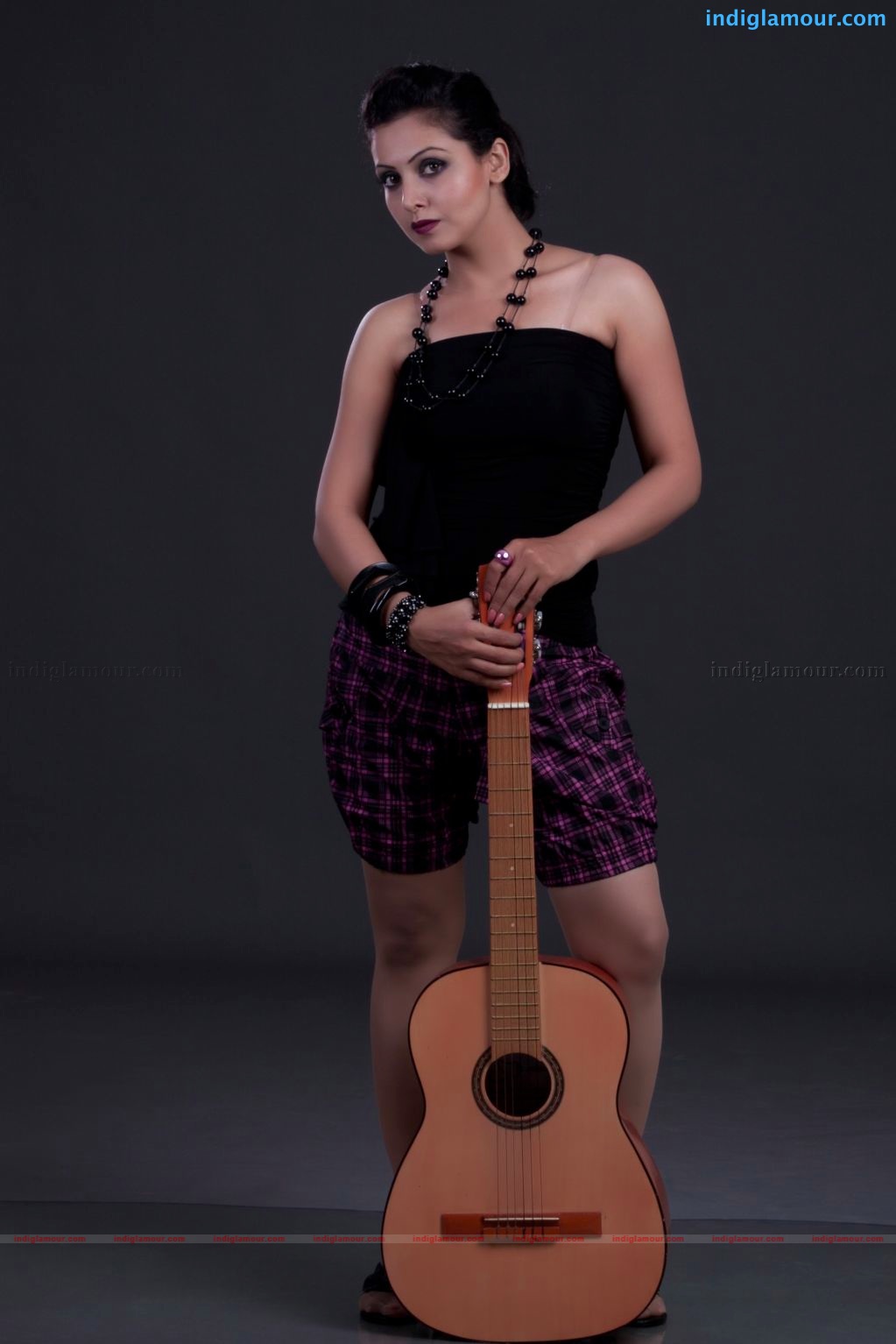Neelam Gouhrani Actress hd photo