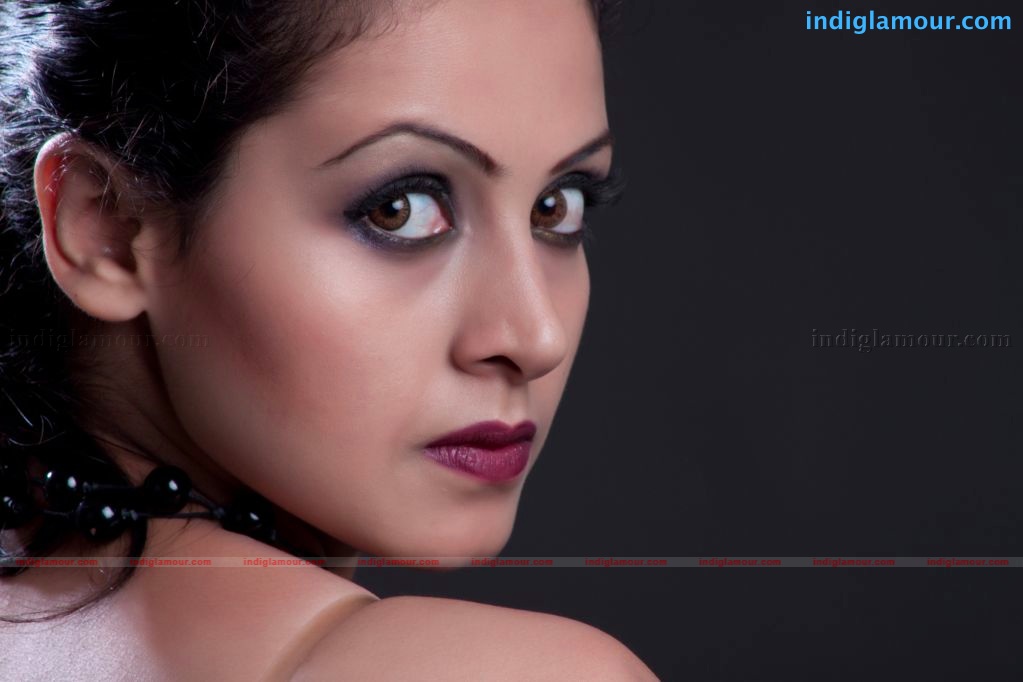 Neelam Gouhrani Actress hd photo