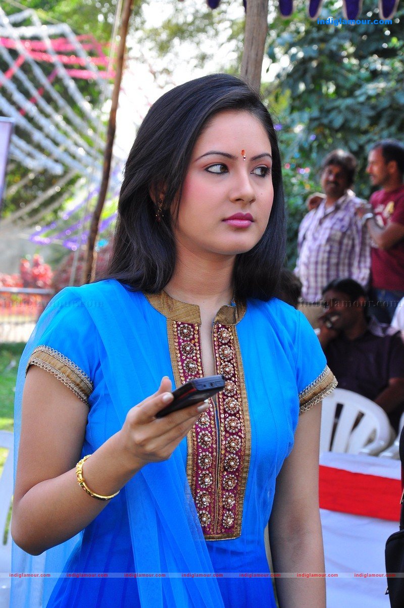 Pooja Actress hd photo