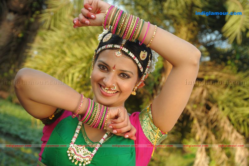 Saloni Actress hd photo
