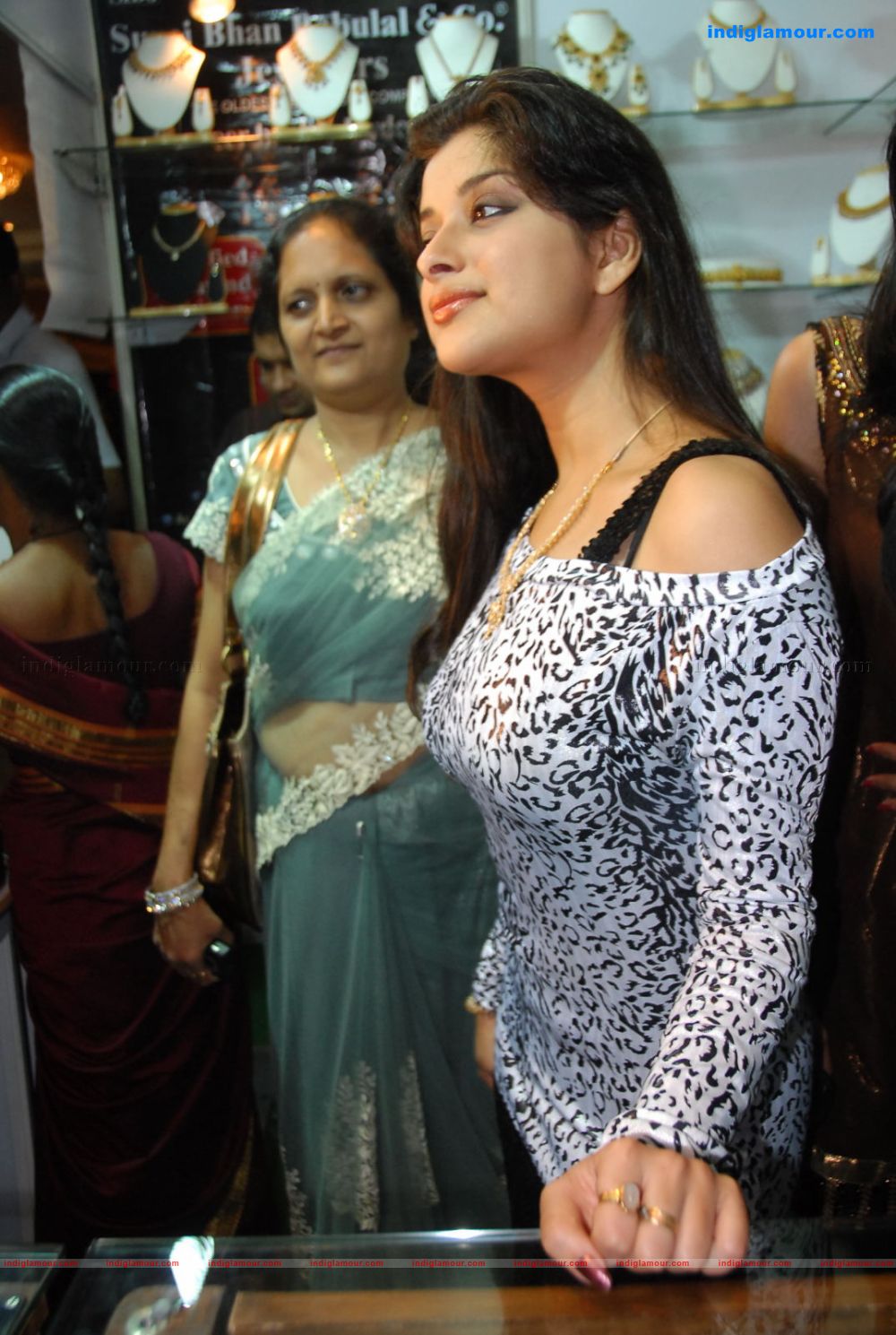 Madhurima Actress hd photo