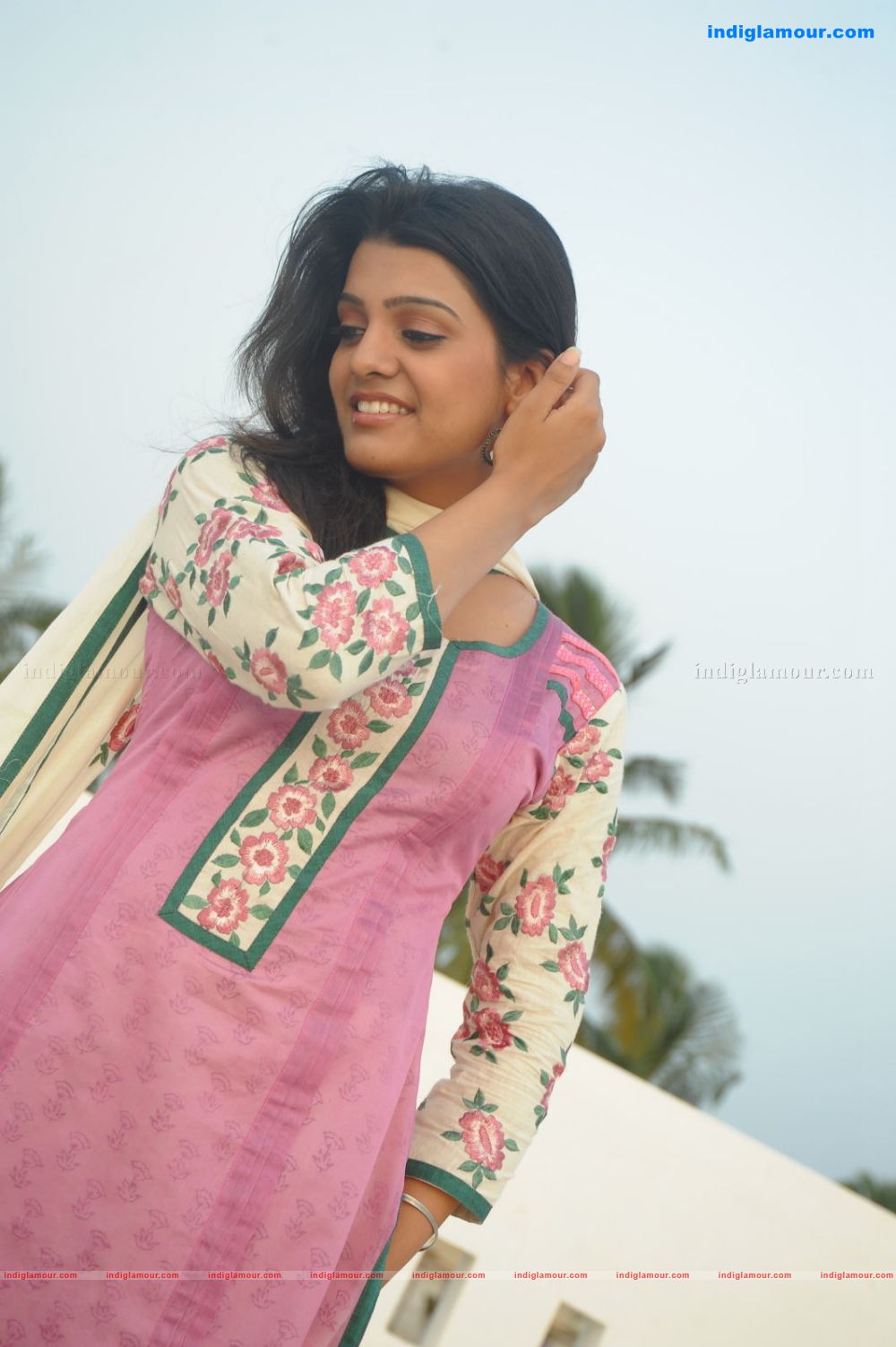 Tashu Kaushik Actress hd photo