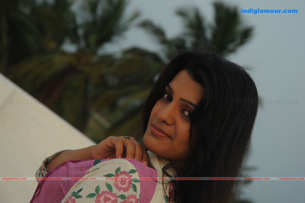 Tashu Kaushik Actress hd photo