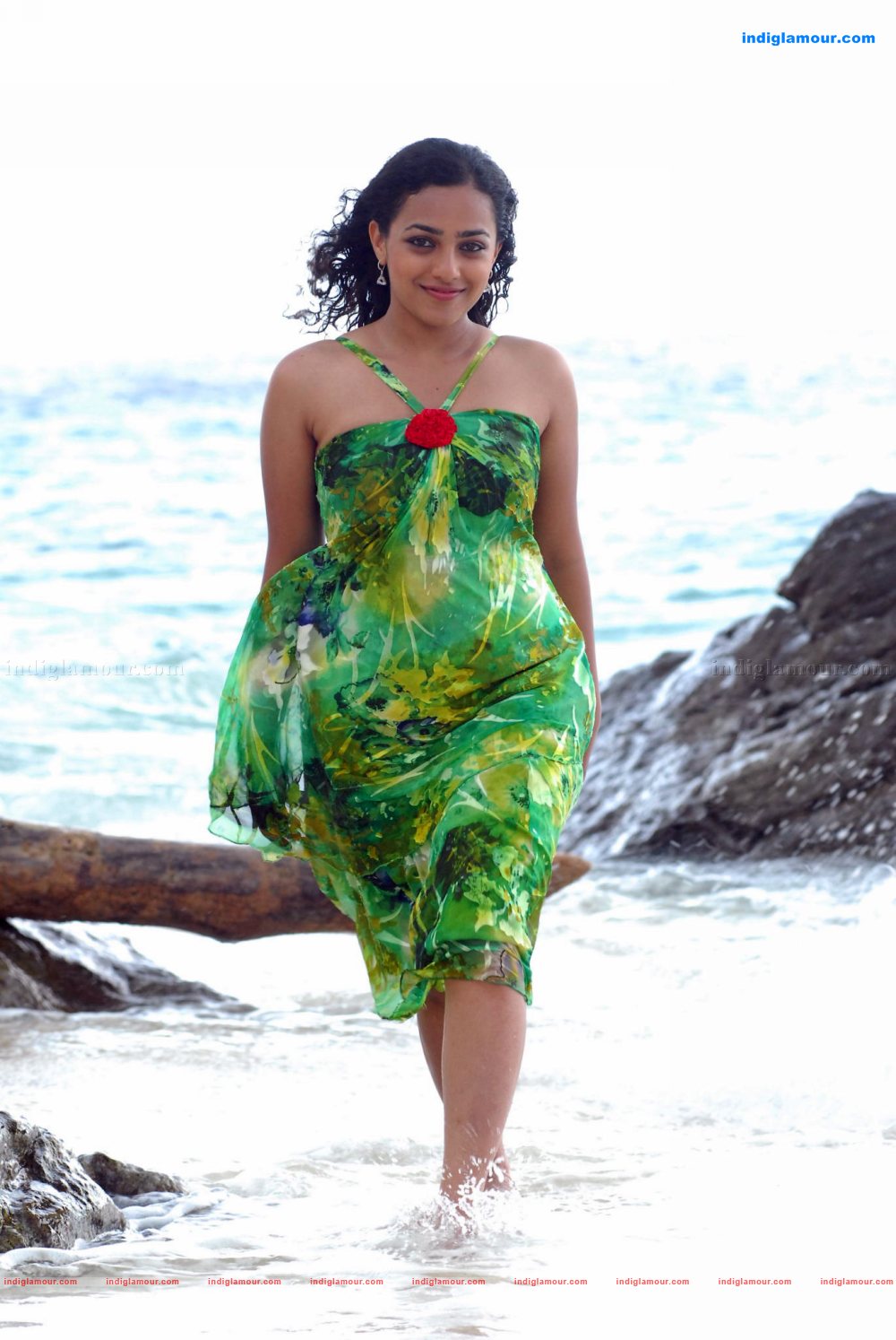 Nithya Menon Actress hd photo