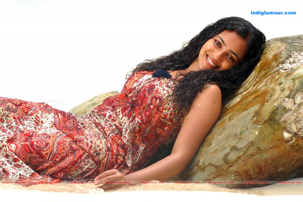 Nithya Menon Actress hd photo