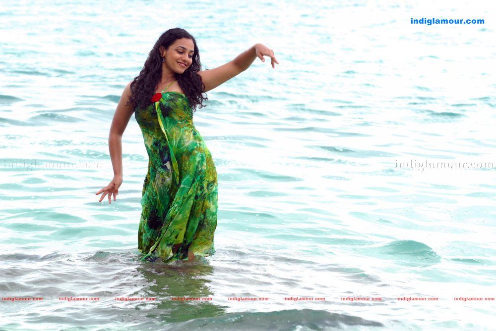 Nithya Menon Actress hd photo