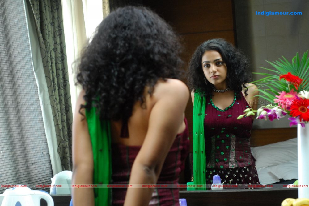 Nithya Menon Actress hd photo