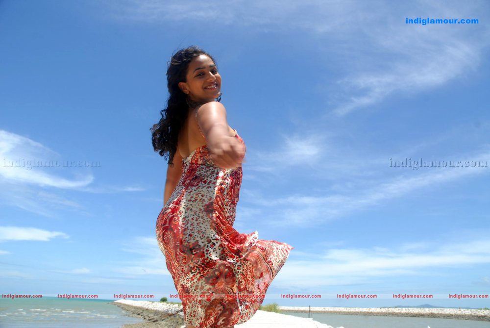 Nithya Menon Actress hd photo