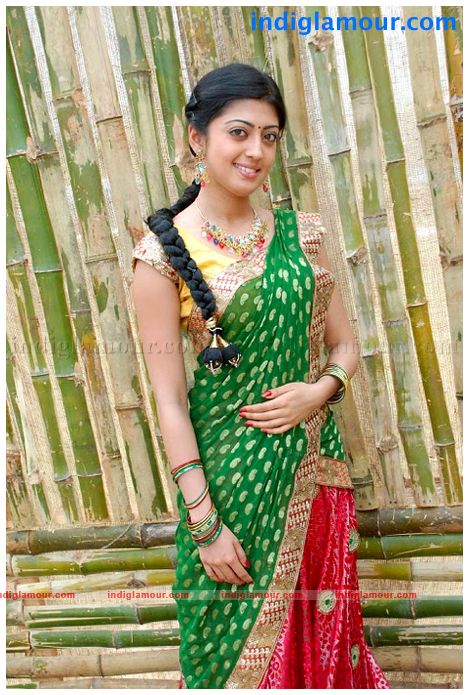 Pranitha Actress hd photo