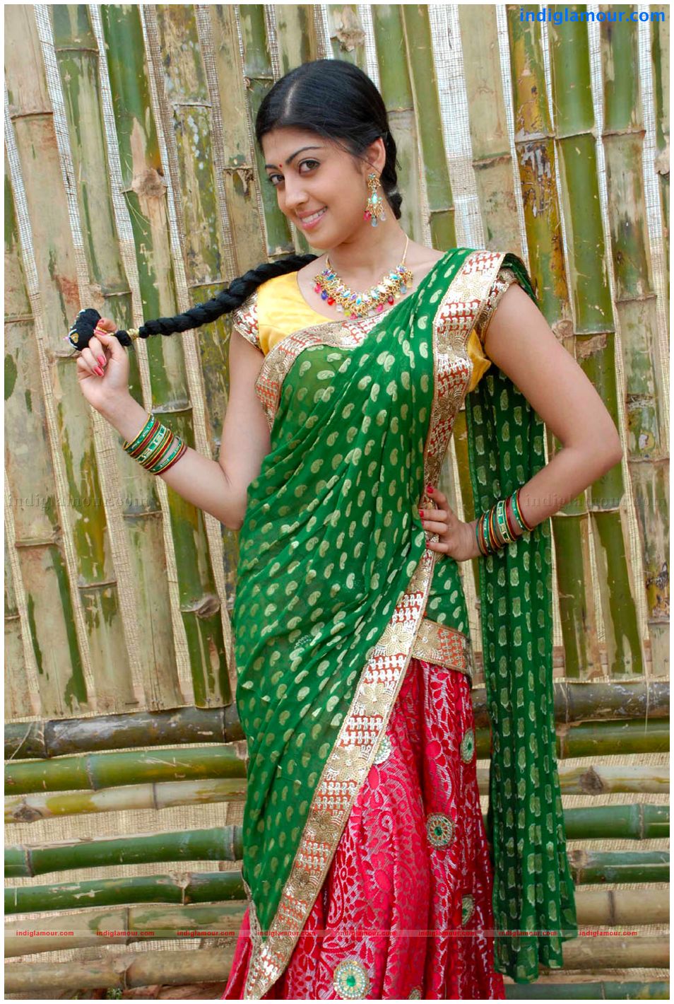 Pranitha Actress hd photo