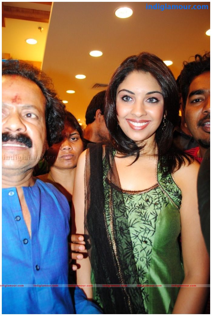 Richa Gangopadhyay Actress hd photo