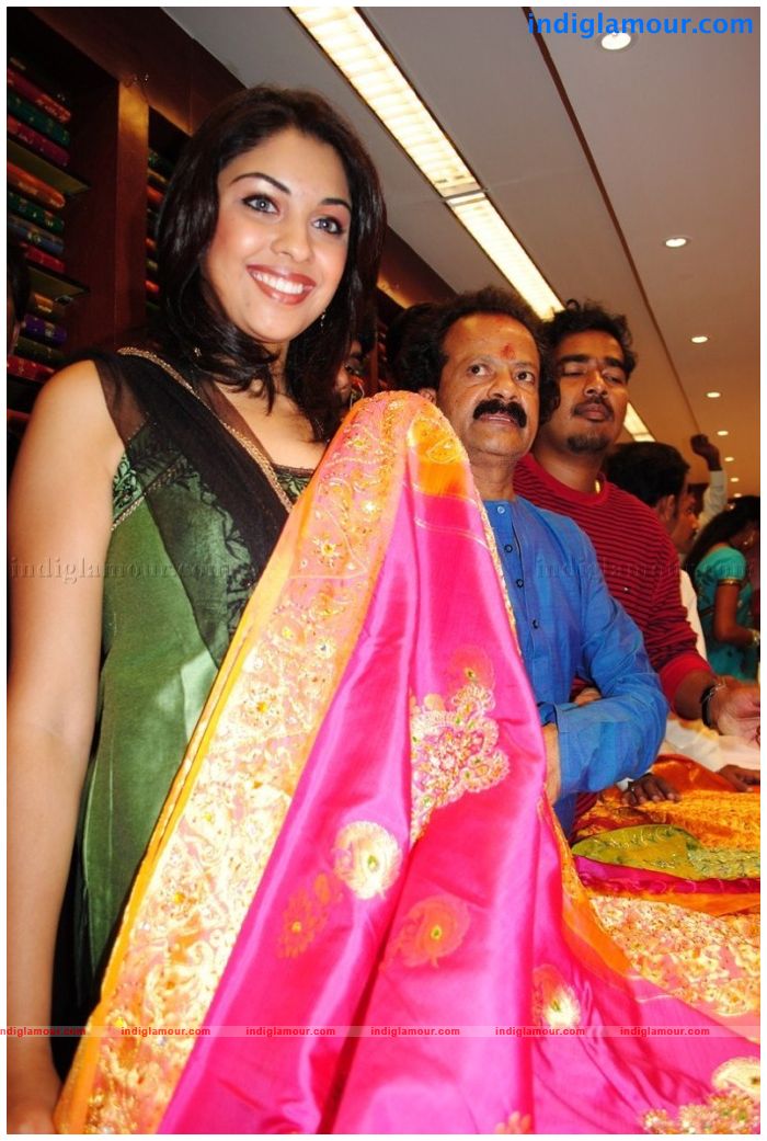 Richa Gangopadhyay Actress hd photo