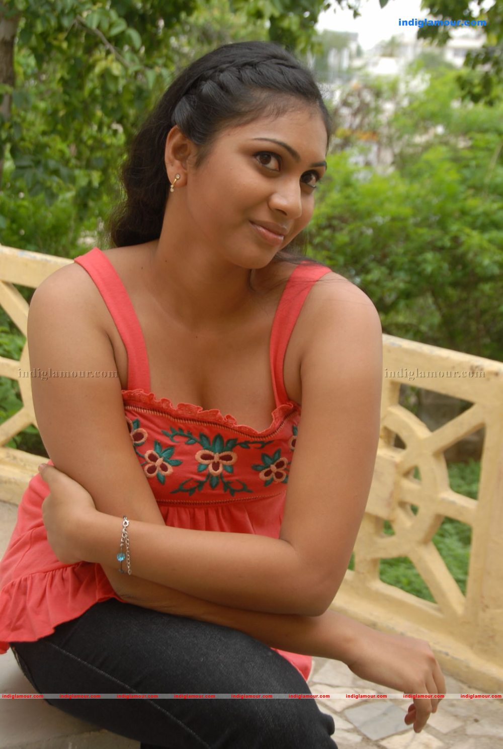 Sri Siri Actress hd photo