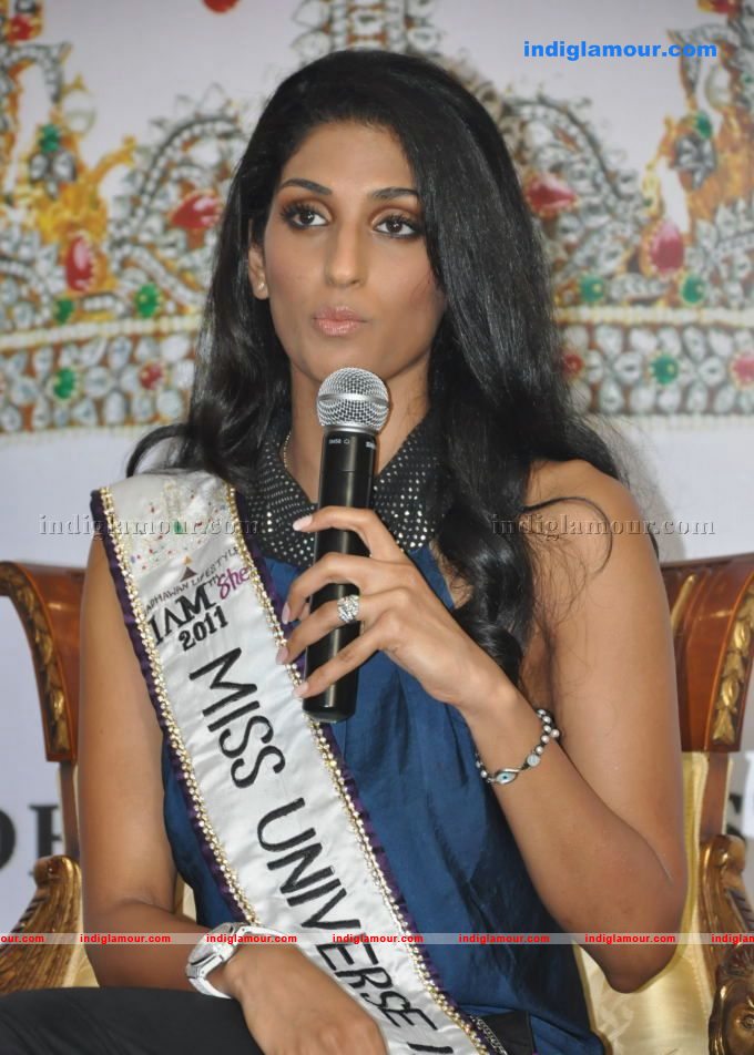 Vasuki Sunkavalli Actress hd photo