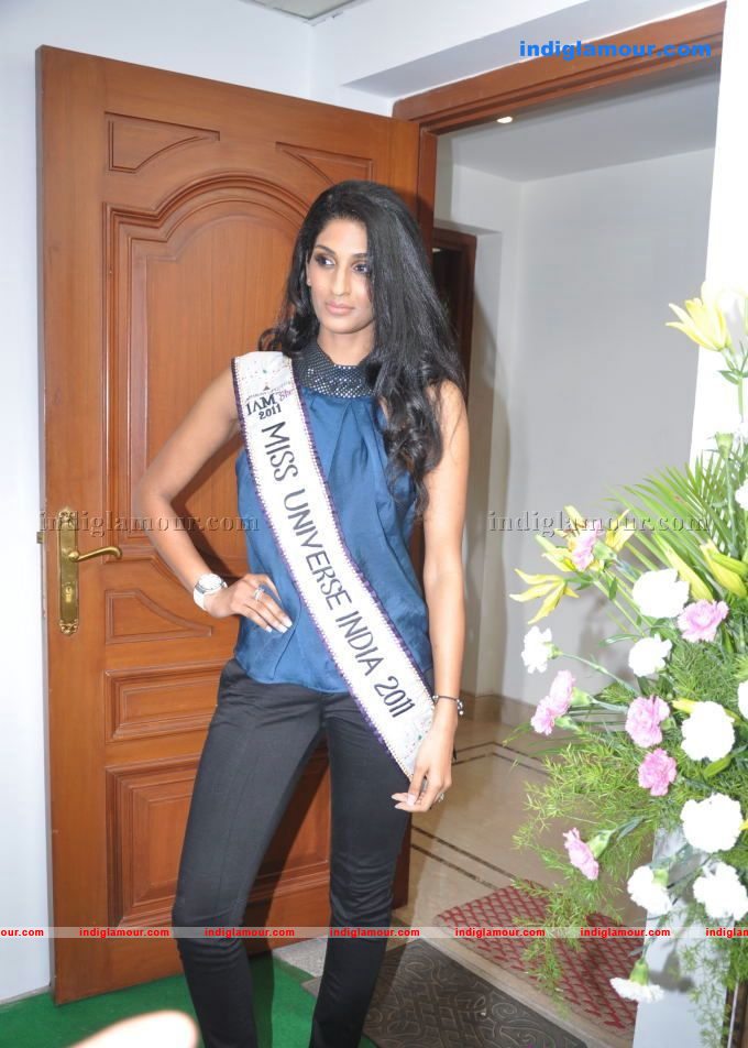 Vasuki Sunkavalli Actress hd photo