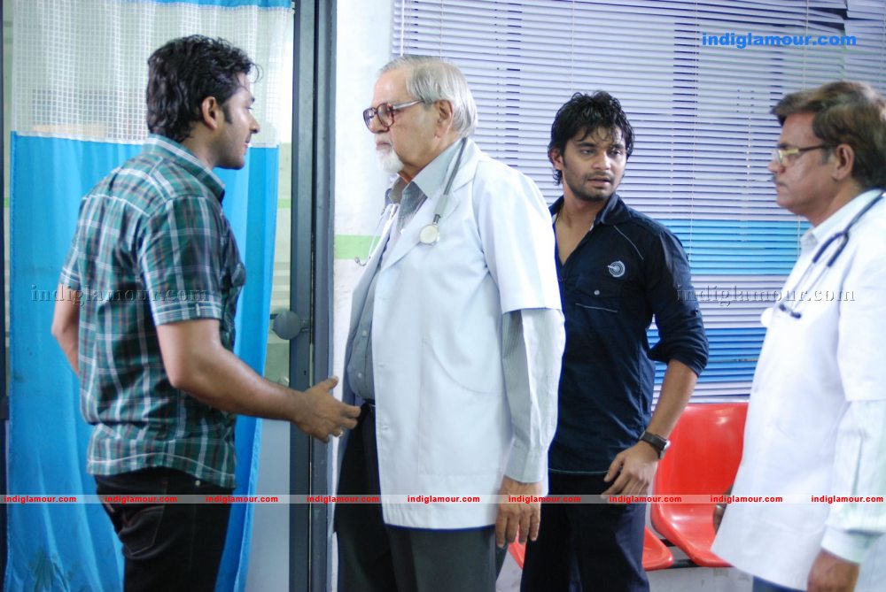 Maa Abbai Engineering Student Movie hd photo