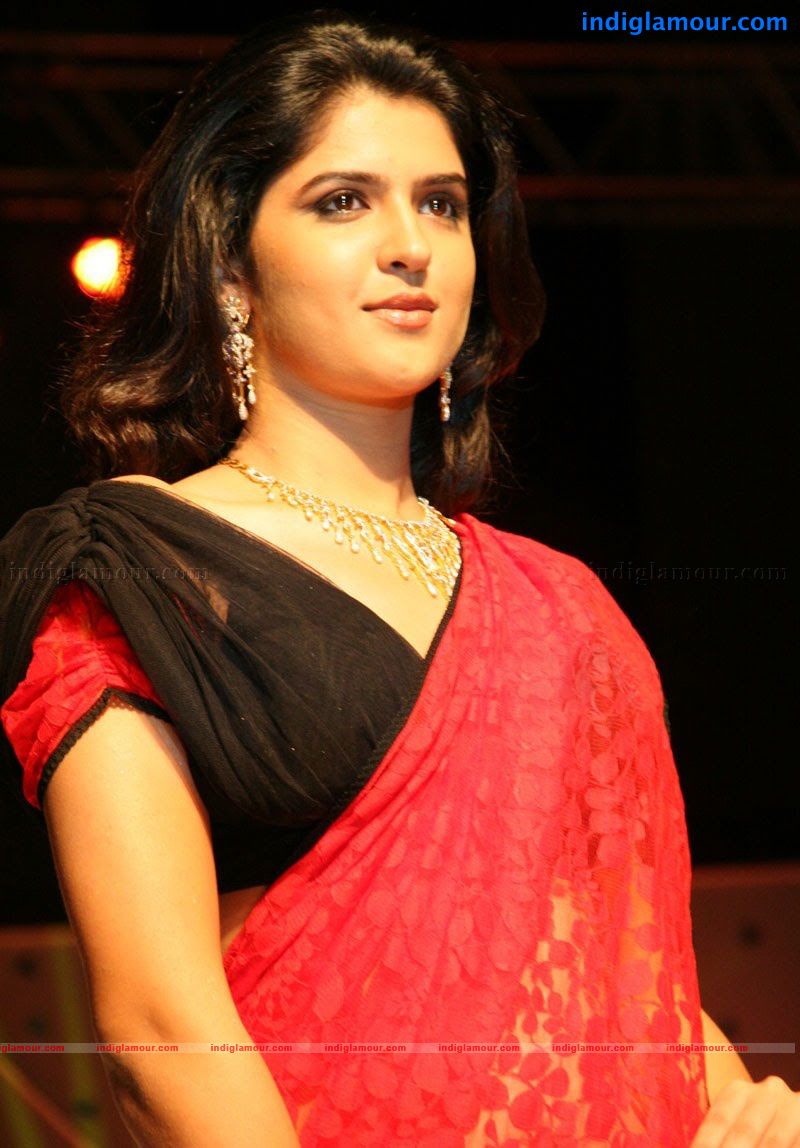 Deeksha Seth Actress hd photo