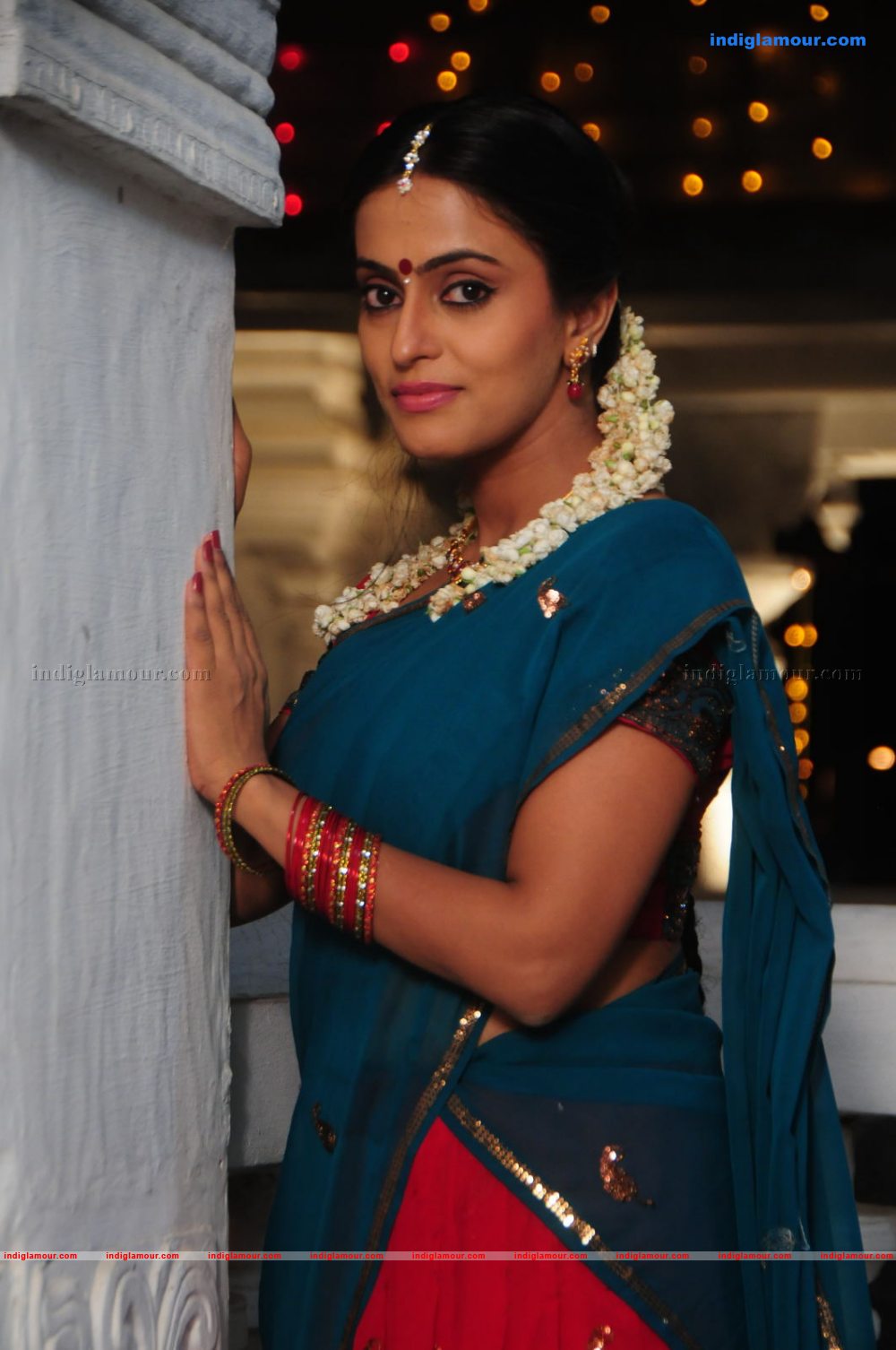 Radhika Actress hd photo