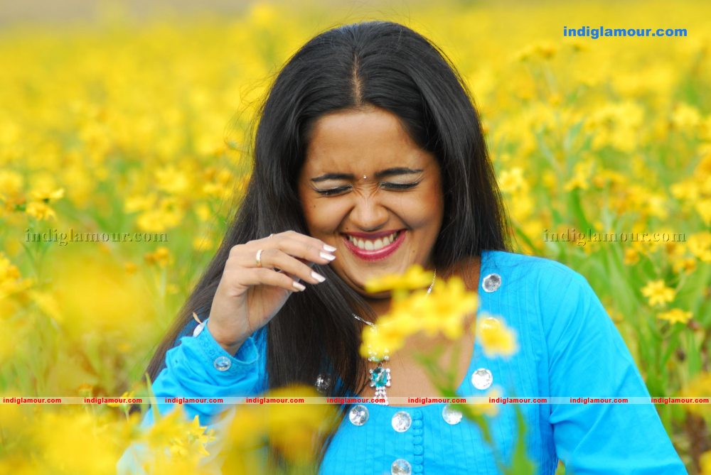 Ananya Actress hd photo
