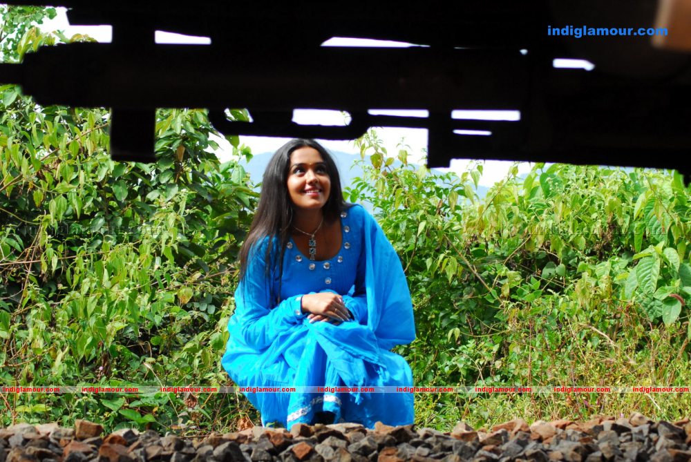 Ananya Actress hd photo