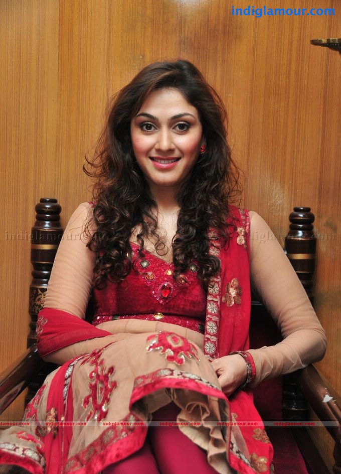 Manjari Fadnis Actress hd photo
