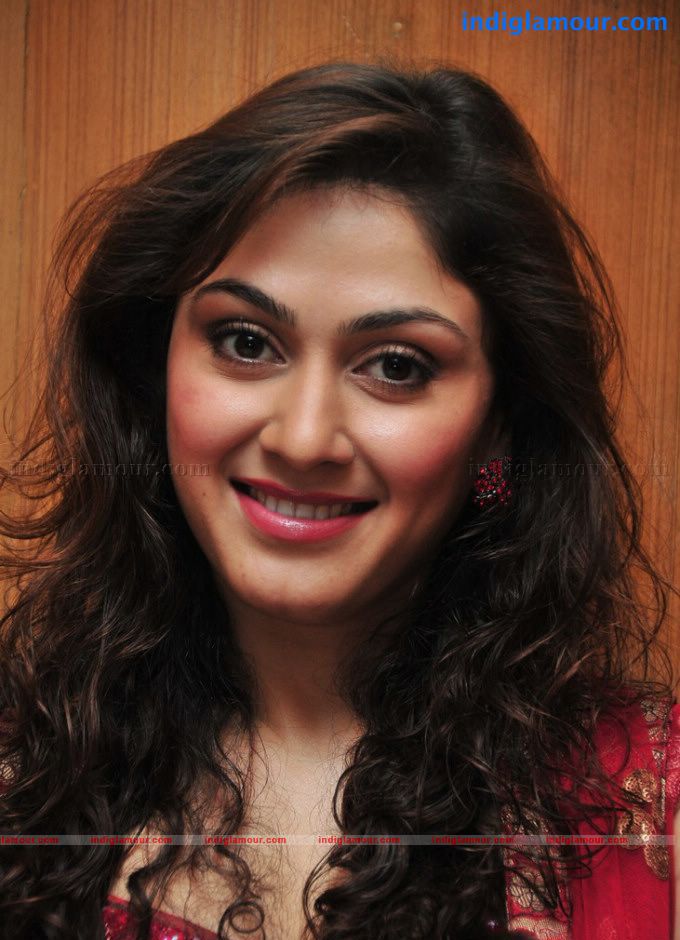 Manjari Fadnis Actress hd photo