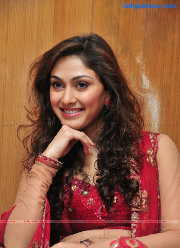 Manjari Fadnis Actress hd photo