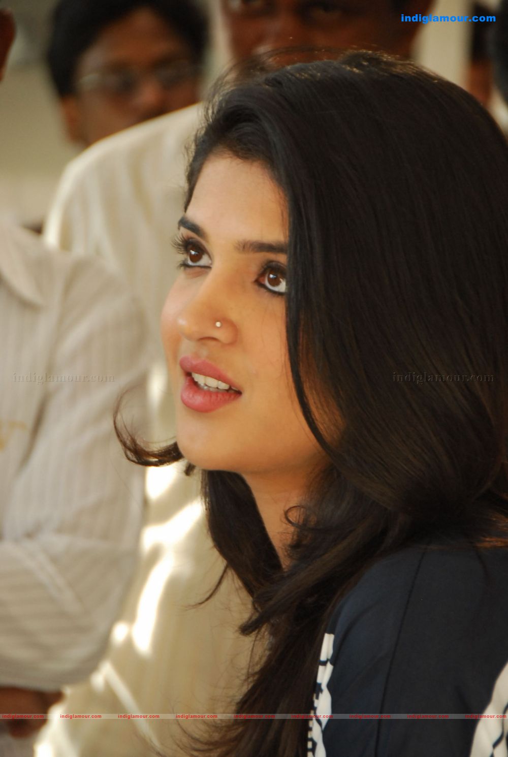 Deeksha Seth Actress hd photo