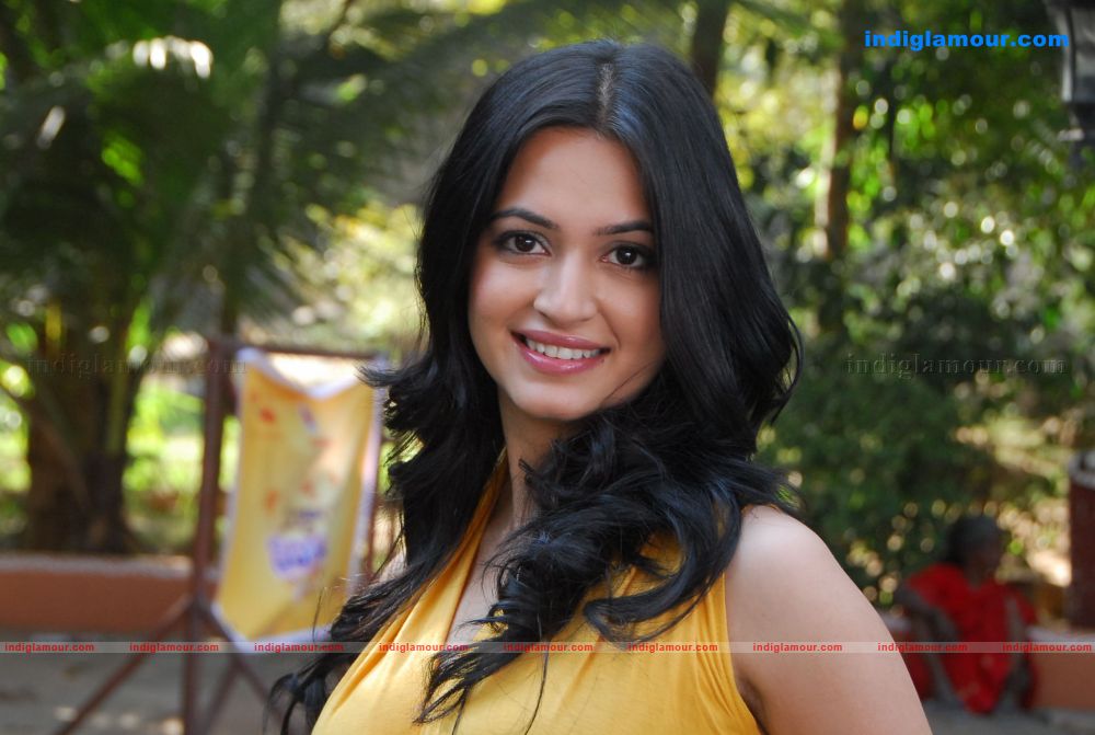 Kriti Kharbanda Actress hd photo