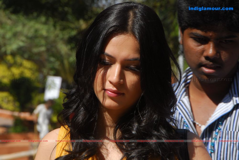 Kriti Kharbanda Actress hd photo