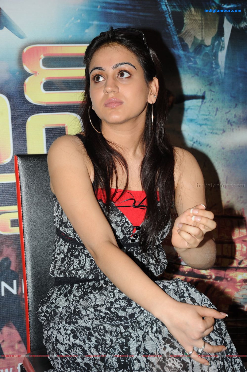 Aksha Actress hd photo