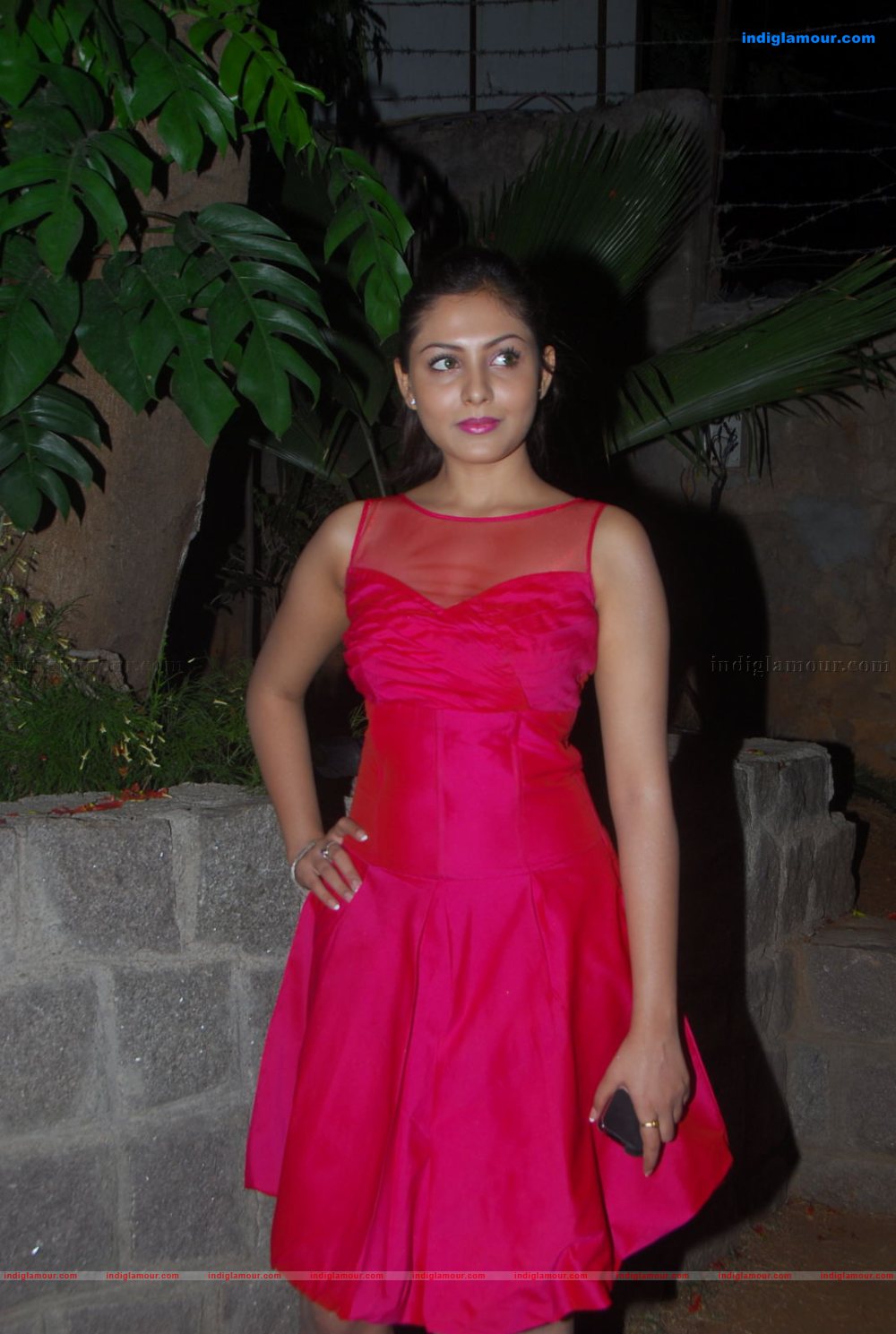 Madhu Shalini Actress hd photo