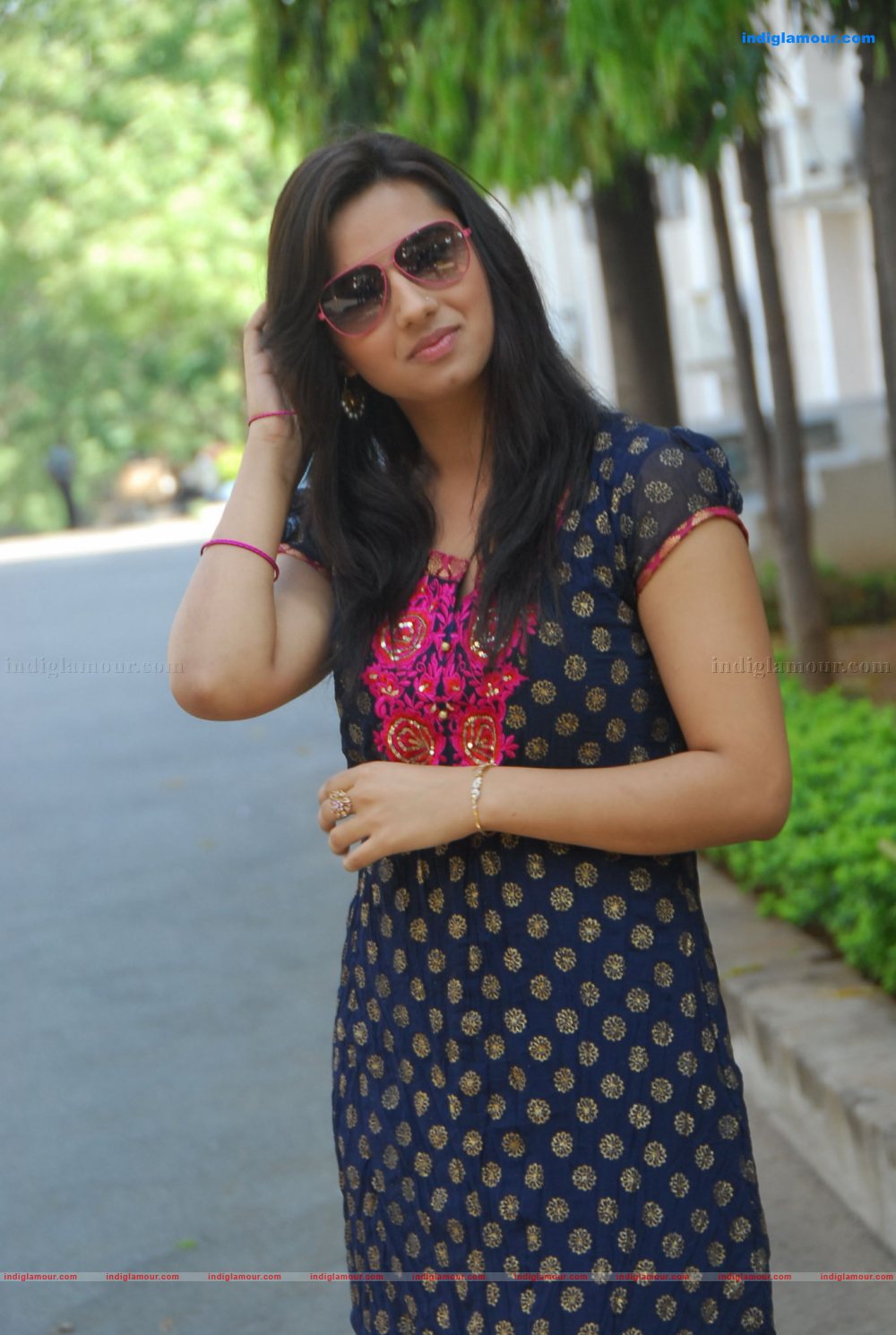 Isha Chawla Actress hd photo